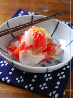 昆布じめサーモンと蕪のサラダ-レシピのメイン写真