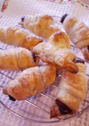 材料２つ　チョコクロワッサン-レシピのメイン写真
