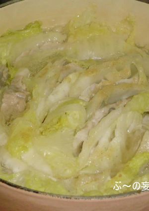 ルクルーゼで白菜と豚肉の簡単お鍋-レシピのメイン写真