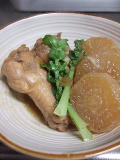 ☆簡単!手羽元と大根の味噌しょう油煮☆-レシピのメイン写真