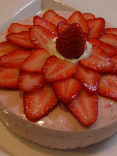 いちご好き♡の いちごムースケーキ-レシピのメイン写真