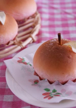 可愛い♪りんごの形のパン-レシピのメイン写真