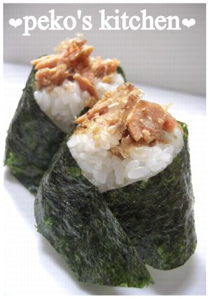 鮭おにぎり✿中までぎっしり-レシピのメイン写真