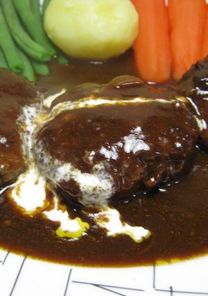 ビーフシチュー味☆煮込みハンバーグ-レシピのメイン写真