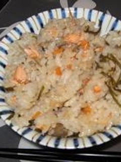 鮭ごぼう炊き込みごはん-レシピのメイン写真