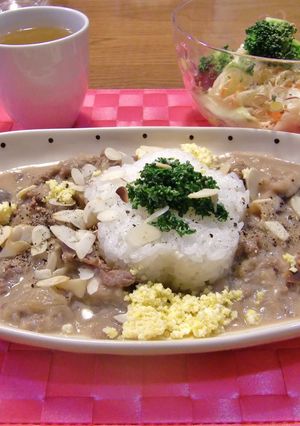 豆乳でヘルシー＜ビーフストロガノフ＞♪-レシピのメイン写真