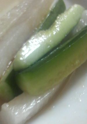 塩揉みだけ！大根ときゅうりのラー油もみ-レシピのメイン写真