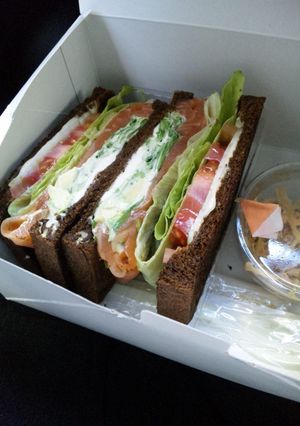 クリームチーズ＆アボカドのグルメサンド-レシピのメイン写真