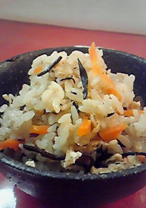 簡単ひじきご飯☆栄養満点行楽弁当にも☆-レシピのメイン写真