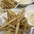 《脂肪肝撃退!》牛蒡の出汁粉胡麻油炒め。