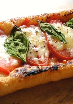 おあげPizza*マルゲリータ風-レシピのメイン写真