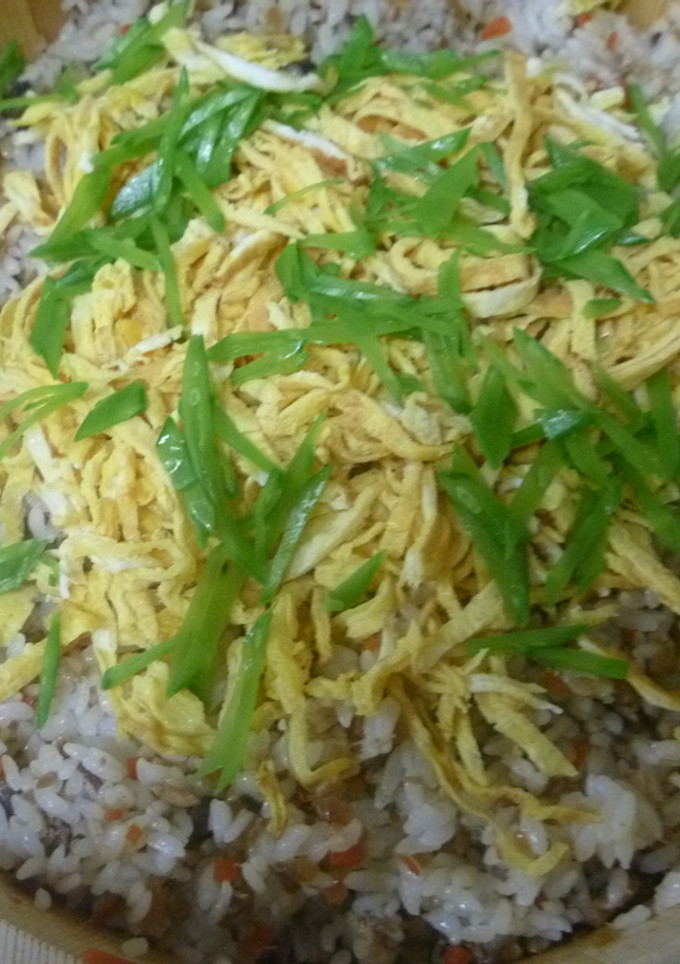 さばそぼろご飯　ひな祭りにちらし寿司風に-レシピのメイン写真