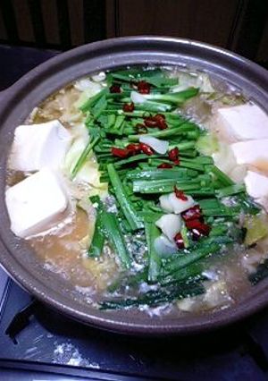 博多発！野菜いっぱい簡単もつ鍋♪-レシピのメイン写真