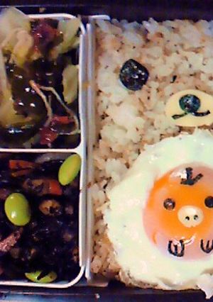キャラ弁☆目玉焼きのキイロイトリ-レシピのメイン写真