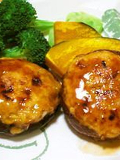 シイタケでボリュームアップ♪鶏つくね-レシピのメイン写真