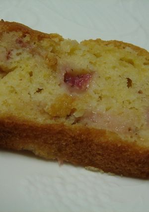 HMでフレッシュいちごパウンドケーキ-レシピのメイン写真