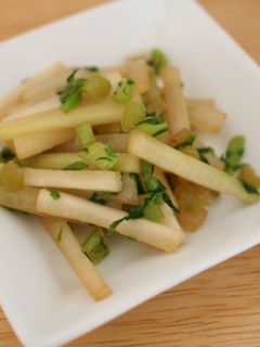 大根の皮と葉のバター炒め-レシピのメイン写真