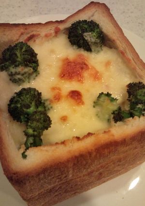 ＊パンの器グラタン＊-レシピのメイン写真