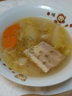 白菜と厚切りベーコンのスープ-レシピのメイン写真