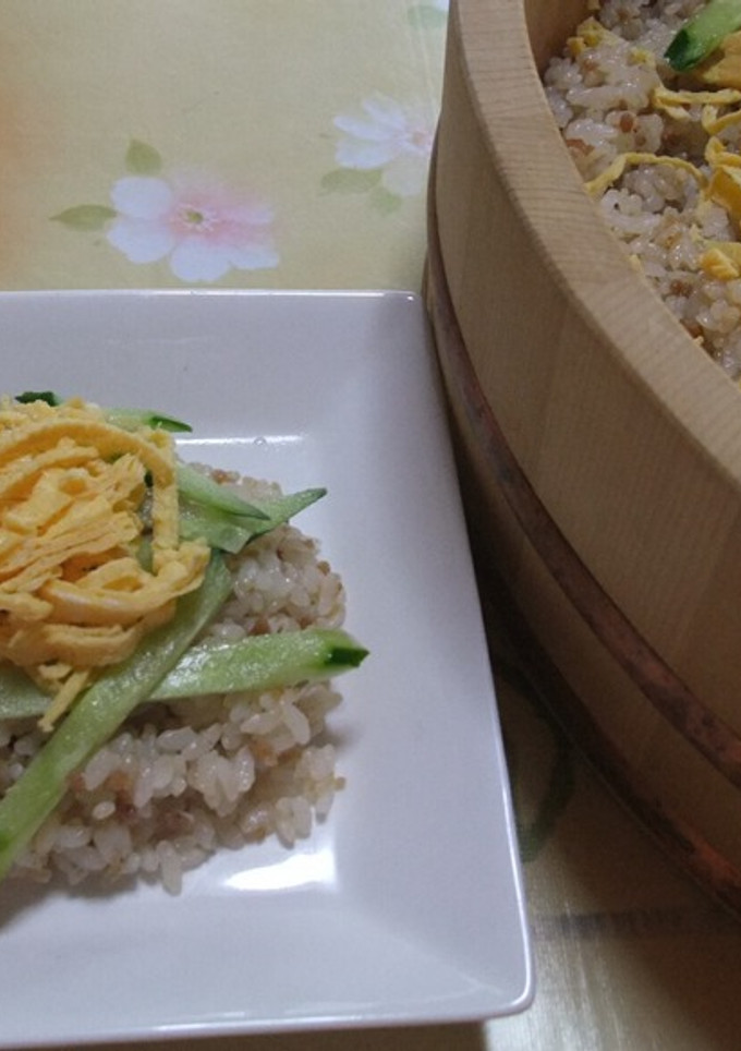 簡単✿豚ひき肉の♪そぼろちらし寿司-レシピのメイン写真
