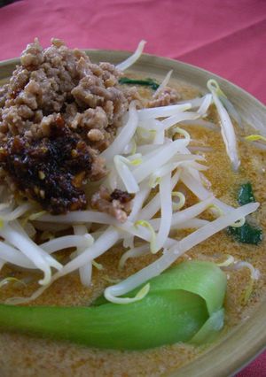 簡単！麻婆豆腐の素で作る！濃厚坦々麺-レシピのメイン写真