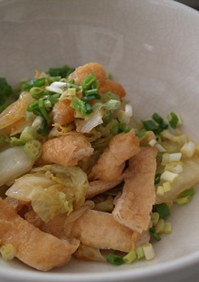 簡単　ピリ辛白菜と油あげの煮物-レシピのメイン写真