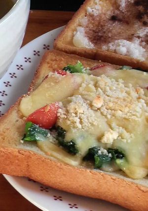 はなまる☆小松菜トマトチーズトースト-レシピのメイン写真
