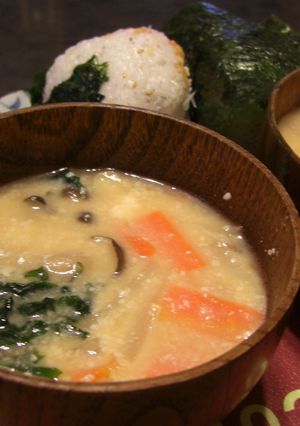 酒屋さんおススメ☆簡単☆酒粕入り味噌汁-レシピのメイン写真