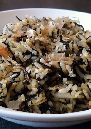 梅かつおひじきチャーハン-レシピのメイン写真