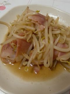 もやしとベーコンの炒め物-レシピのメイン写真