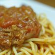 パパの万能トマトソースでスパゲティ