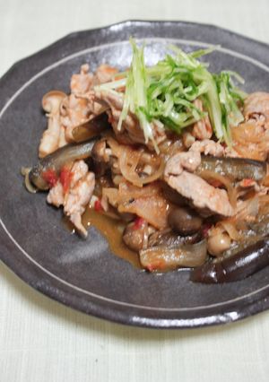 シメジとナスの豚肉トマト炒め-レシピのメイン写真
