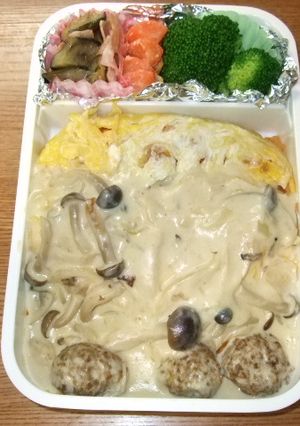 オムライスホワイトミートボールソース-レシピのメイン写真