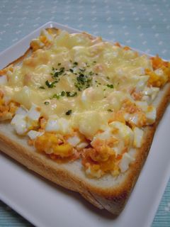 鮭フレーク&卵&チーズのせトースト✿-レシピのメイン写真