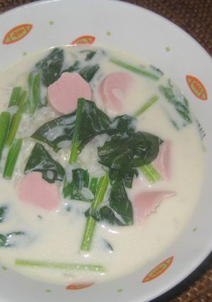 お魚ソーセージ即席☆ほうれん草チーズ雑炊-レシピのメイン写真