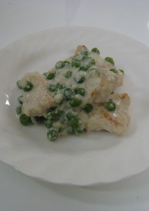 鶏胸肉とグリンピースのミルク煮-レシピのメイン写真