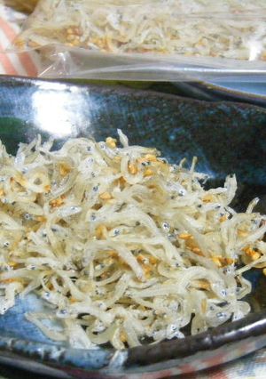 カルシウム！！娘よ大きくなれの小魚おやつ-レシピのメイン写真