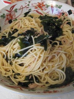 ツナとワカメの松茸風味パスタ-レシピのメイン写真