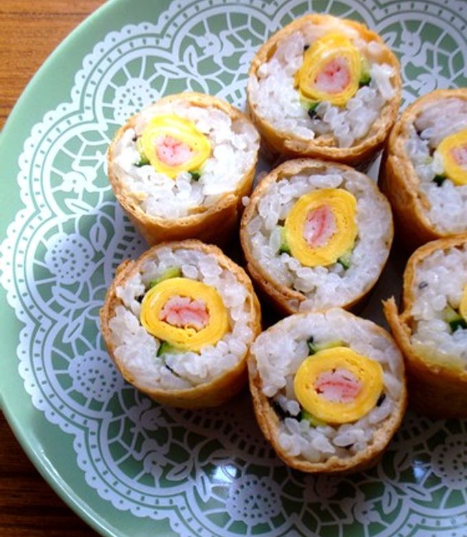 いなりで♪小さなお花の巻き寿司-レシピのメイン写真