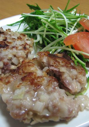 豚コマとレンコンでシャキッとハンバーグ-レシピのメイン写真