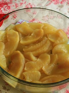 りんご　冷蔵庫とレンジのみ レンジで超簡単！煮りんご（砂糖不使用） by 桃Bailey