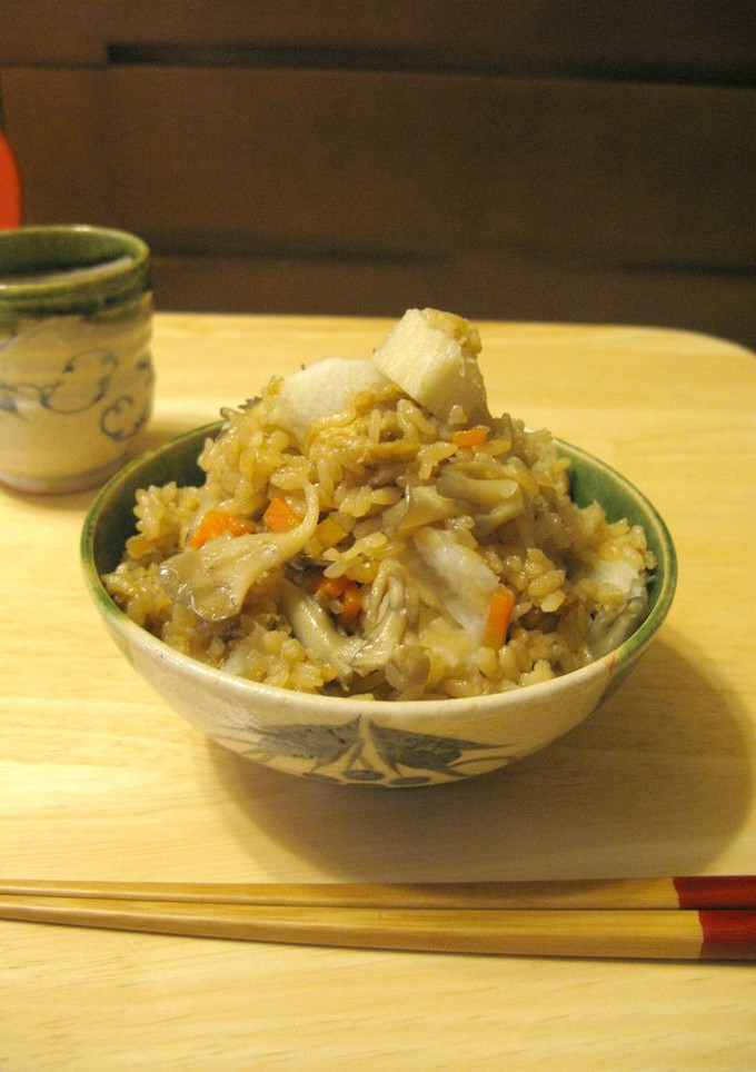 長いもとまいたけの炊き込みご飯-レシピのメイン写真