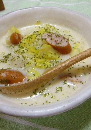 簡単☆白菜の豆乳（ミルク）スープ-レシピのメイン写真