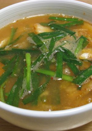 ５分で簡単！納豆キムチチゲ-レシピのメイン写真
