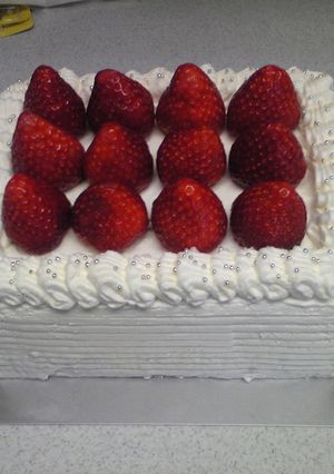 カステラ木枠で作るふんわりショートケーキ-レシピのメイン写真