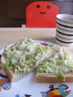 ツナキャベツマヨとチーズのトースト-レシピのメイン写真