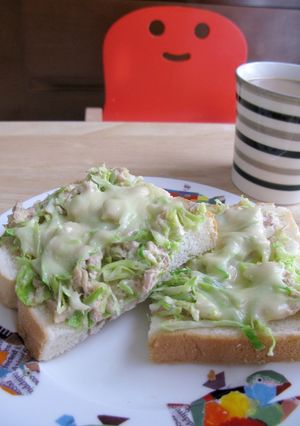ツナキャベツマヨとチーズのトースト-レシピのメイン写真