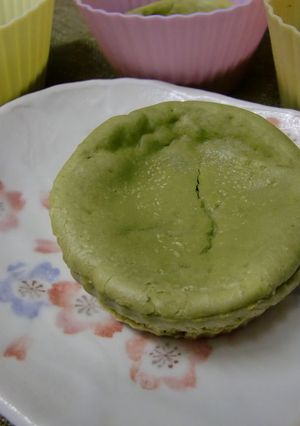 甘さ控えめ☆ベイクド抹茶チーズケーキ-レシピのメイン写真
