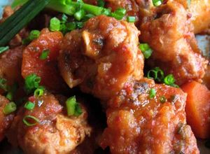 ピリ甘♪【じゃが芋と鶏骨付き肉の煮込み】-レシピのメイン写真