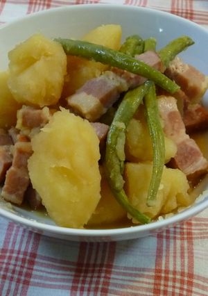 じゃがいもとベーコンといんげんの煮物-レシピのメイン写真